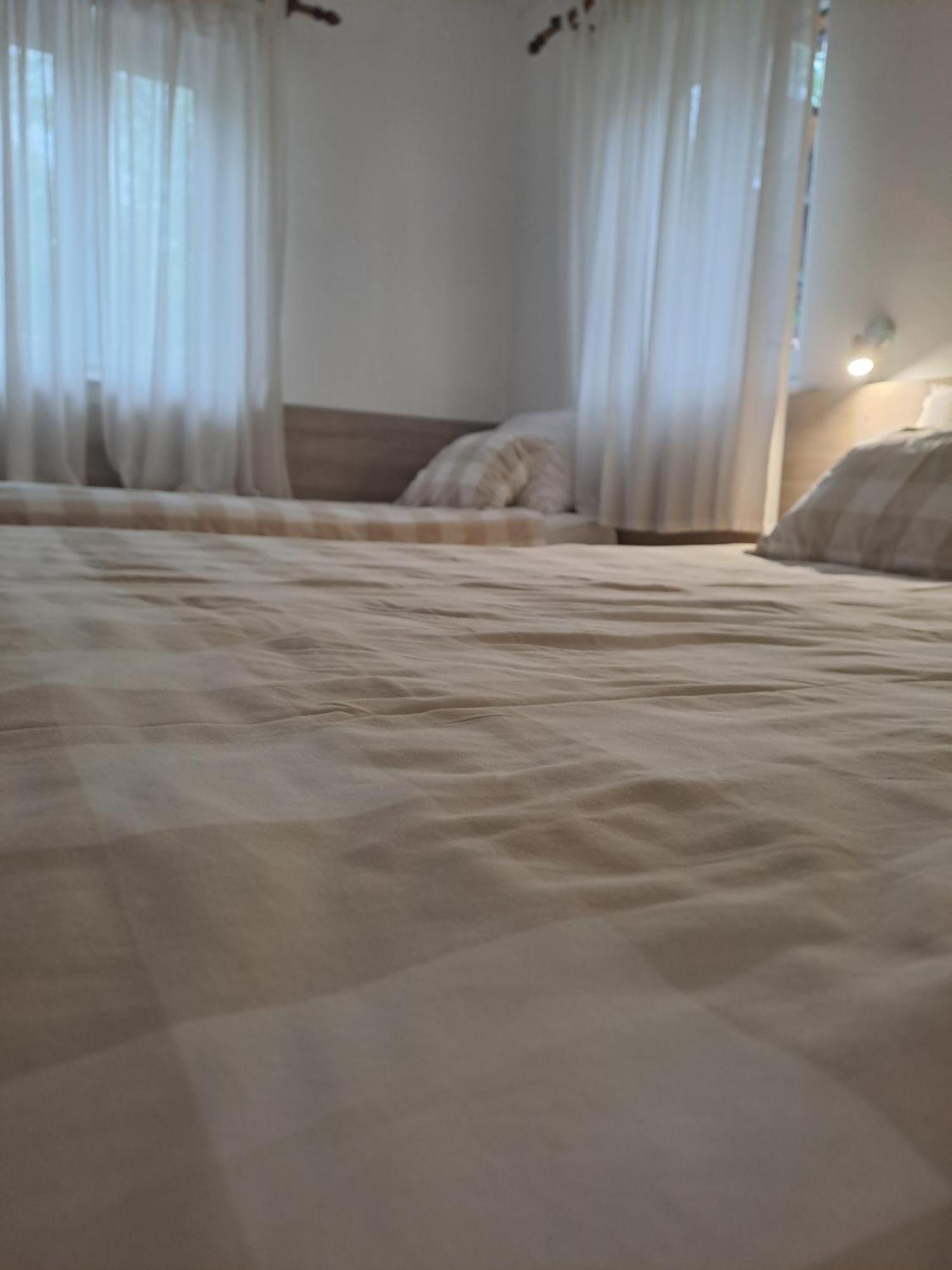 Guesthouse Andrea Poljanak Ngoại thất bức ảnh