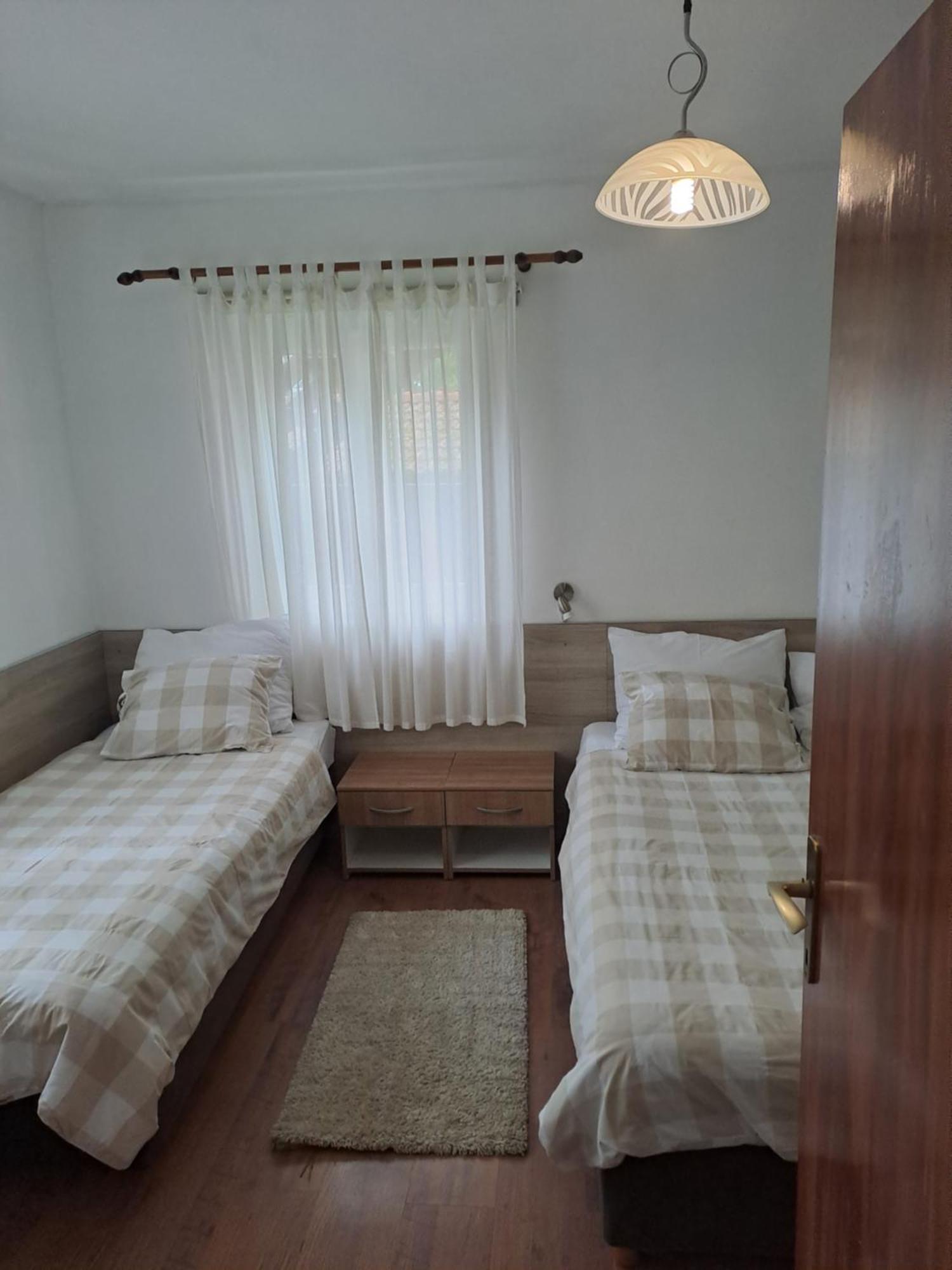 Guesthouse Andrea Poljanak Ngoại thất bức ảnh