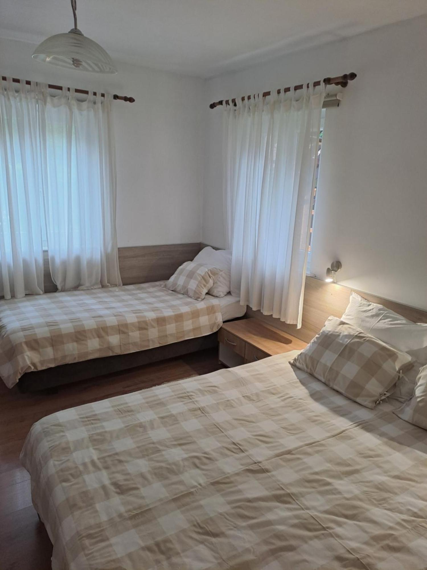 Guesthouse Andrea Poljanak Ngoại thất bức ảnh